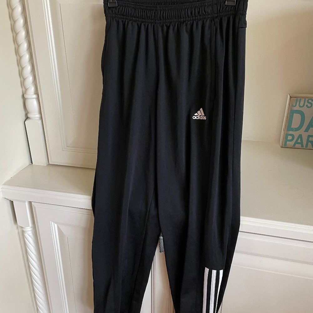 Adidas Men's Jogger Athletic Pant with elastic close at leg, Small, Black